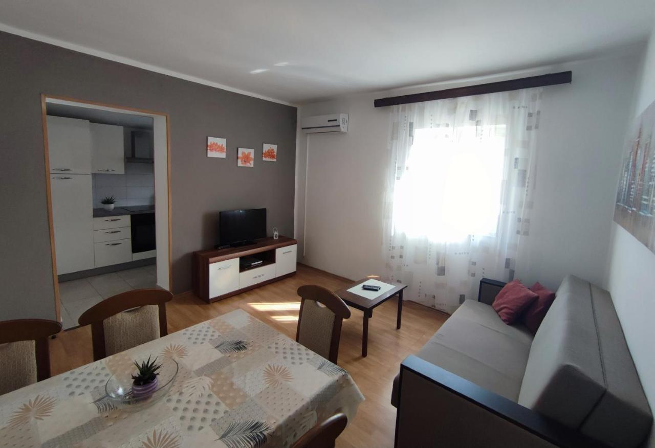 Ljubač Apartment Maria מראה חיצוני תמונה